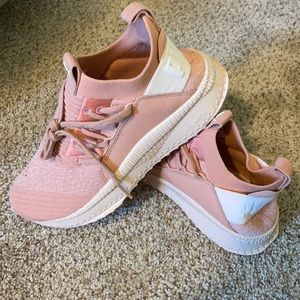 NWT Pink Puma Ignite